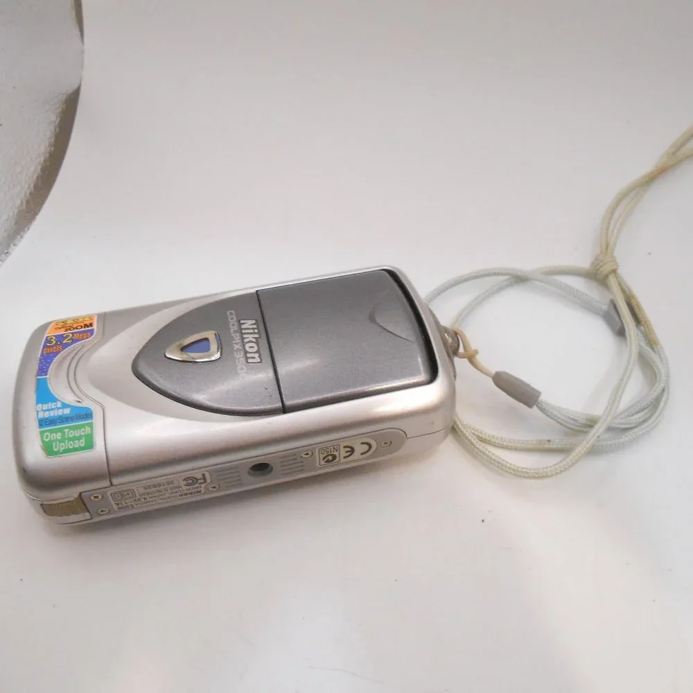 nikon coolpix 3500 camera